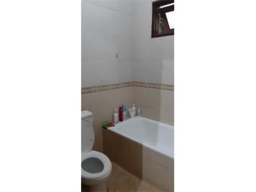 Di jual cepat rumah murah 2 lantai di Kemang pratama,pekayon