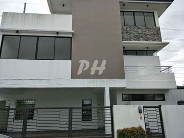 New Luxury House and Lot in Pasig PH961
