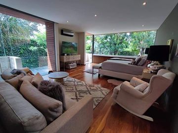 Casa en Venta en calle cerrada - Jardines del Pedregal