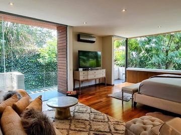 Casa en Venta en calle cerrada - Jardines del Pedregal