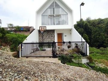 Cashback up to 100 Juta Rumah Readystok 2LT Free Kolam Renang di Gegerkalong Cigugur Girang