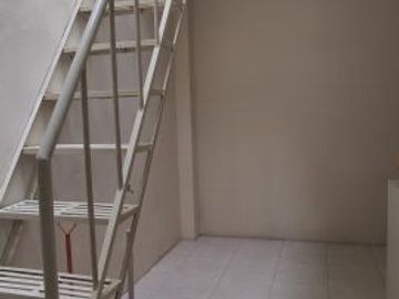 DISEWAKAN !! Rumah Rapih Sudah Renovasi Tinggi dr Jln di Belakang Mall Kelapa Gading , Bisa Nego Tipis