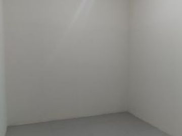 DISEWAKAN !! Rumah Rapih Sudah Renovasi Tinggi dr Jln di Belakang Mall Kelapa Gading , Bisa Nego Tipis