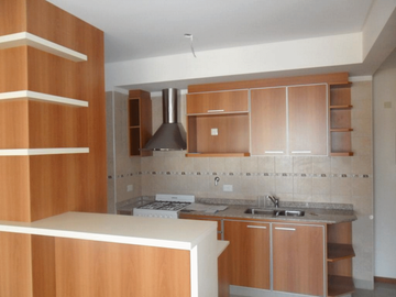 Departamento en Venta en San Cristóbal 2 ambientes 50 m2 + balcón al contrafrente, edificio con amenities, bajas expensas - Av Independencia 2200