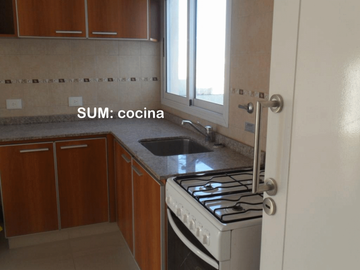 Departamento en Venta en San Cristóbal 2 ambientes 50 m2 + balcón al contrafrente, edificio con amenities, bajas expensas - Av Independencia 2200