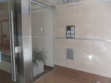Departamento en Venta en San Cristóbal 2 ambientes 50 m2 + balcón al contrafrente, edificio con amenities, bajas expensas - Av Independencia 2200
