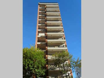 Departamento en Venta en San Cristóbal 2 ambientes 50 m2 + balcón al contrafrente, edificio con amenities, bajas expensas - Av Independencia 2200
