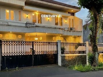 Dijual Rumah Luas Dengan Harga Murah Masih Ada Taman Dibelakang