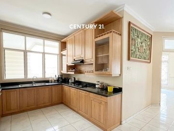 Dijual Rumah Luas Dengan Harga Murah Masih Ada Taman Dibelakang