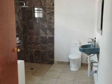 CASA NUEVA EN COCOYOC, BONITA, ESCRITURADA, ACEPTA CRÉDITOS