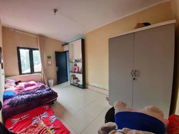 Rumah 2 Lantai Apik Asri Siap Huni di Cluster Jalan Somawinata Tanimulya Ngamprah KBB