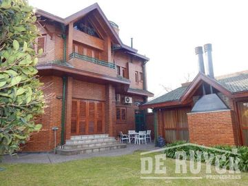 Chalet en Venta en Quilmes Oeste