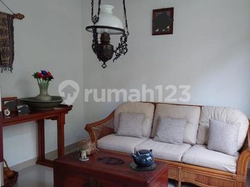 Dijual Rumah Asri Sudah Renovasi Siap Huni di Bintaro Jaya Sektor 6
