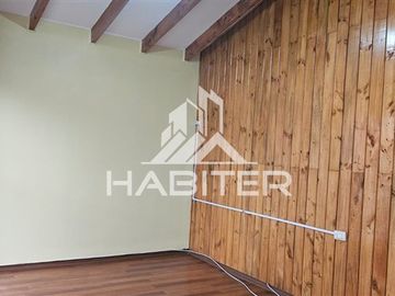 Casa en venta de 3 dorm. en Los Angeles