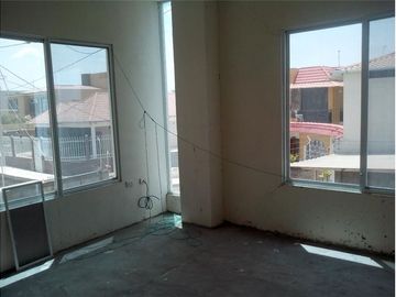 Casa de venta en Manta en urbanización sector norte
