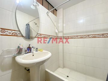 TE PRESENTO ÉSTA HERMOSA CASA EN LA URB. VIPOL SMP.

Cuando buscas una propiedad, deseas que tú y tu familia pasen momentos inolvidables y el requis