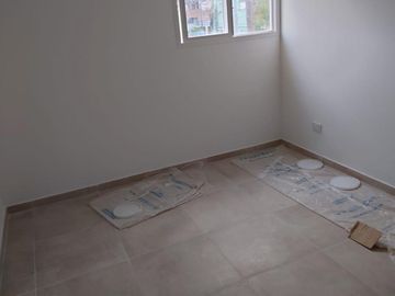 Venta -Tandil esq Witcomb - Duplex 3 amb C/cochera (b)