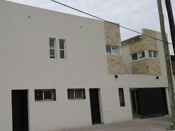 Venta -Tandil esq Witcomb - Duplex 3 amb C/cochera (b)