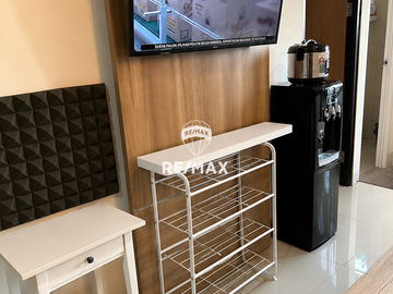 Dijual 2BR Full Furnish Oak Tower B – Lt. 10, Hadap Selatan, Sky Garden, Pool,Siap Huni