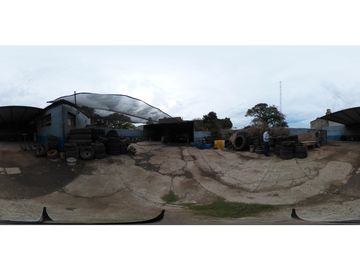 taller, galpon lavadero gomeria sobre Av 75 entre 68 y 70