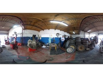 taller, galpon lavadero gomeria sobre Av 75 entre 68 y 70