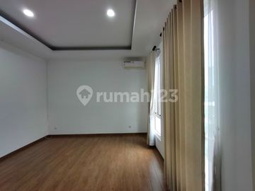 Dijual Cepat Rumah di Sutera Leora, Alam Sutera