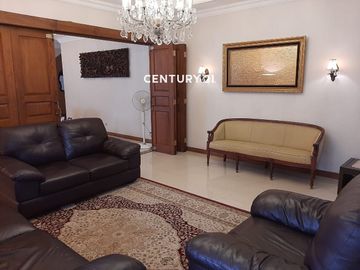Rumah Luas Siap Huni Ada Kolam Renang Dijual Di Rempoa Jak Sel