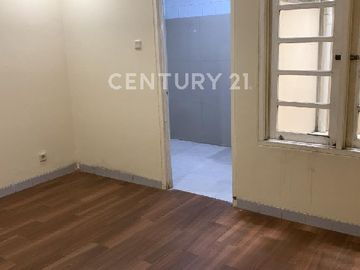 JUAL CEPAT! Rumah 2 Lantai Siap Huni Di Kayu Putih Hadap Selatan