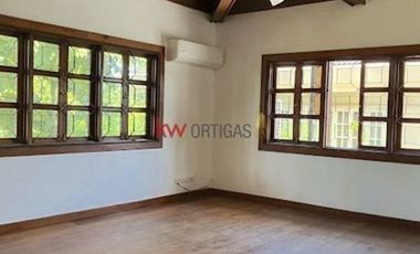 Luxury House for Sale in Valle Verde 3, Pasig City
