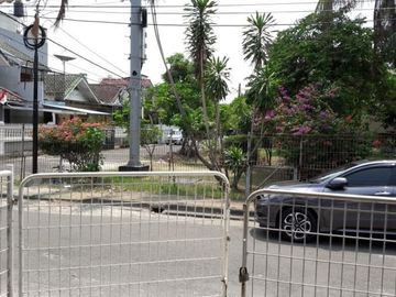 RUMAH TUA DI CITRA 2 JAKARTA BARAT HITUNG TANAH SAJA
