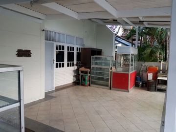RUMAH TUA DI CITRA 2 JAKARTA BARAT HITUNG TANAH SAJA