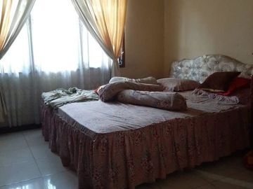 Rumah 2 lantai dalam komnplek gema pesona depok