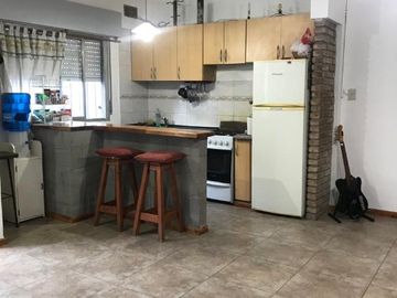 Casa PH en venta en El Palomar