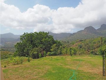 Venta: Casa de 3 recámaras en Trinity Hills Valley