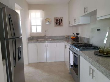 Venta de Casa esquinera  Modelo Acuarela en Urb. Casa Laguna,cerca riocentro Dorado- Vía a Samborondon