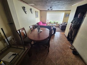 Casa en venta de 4 dorm. en Los Angeles