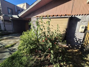 Casa en venta de 4 dorm. en Los Angeles