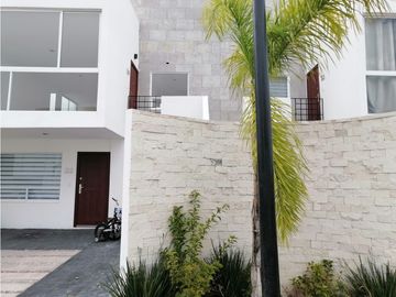 DEPARTAMENTO PLANTA ALTA EN VENTA EN CORREGIDORA QUERETARO GAA