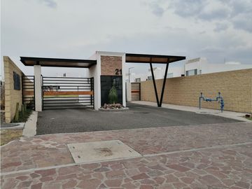 DEPARTAMENTO PLANTA ALTA EN VENTA EN CORREGIDORA QUERETARO GAA