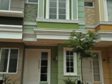Cluster Amarillo Village Gading Serpong Ready Unit