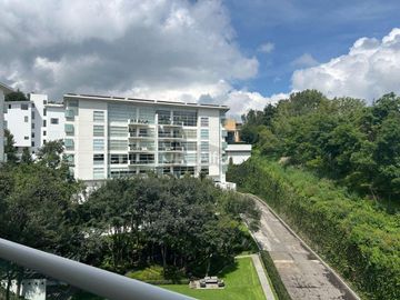 Departamento en venta en Lomas Country Club con 380m2