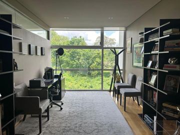 Departamento en venta en Lomas Country Club con 380m2
