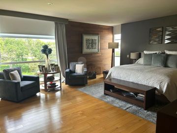 Departamento en venta en Lomas Country Club con 380m2