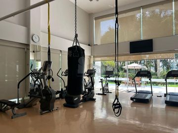 Departamento en venta en Lomas Country Club con 380m2