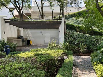 Departamento en venta en Lomas Country Club con 380m2