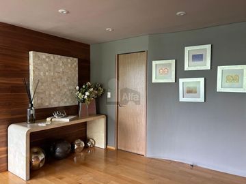 Departamento en venta en Lomas Country Club con 380m2