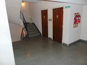 5 Amb + Dep Av Rivadavia 5300 2 Baños Muy Bueno