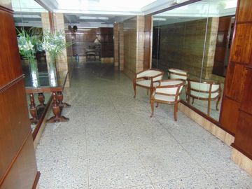 5 Amb + Dep Av Rivadavia 5300 2 Baños Muy Bueno
