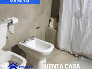 Venta de Casa de 2 plantas en calle Suipacha al al 600