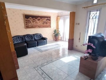 RUMAH DI KOMPLEK WIJAYA CIPADUNG CIBIRU BANDUNG KOTA